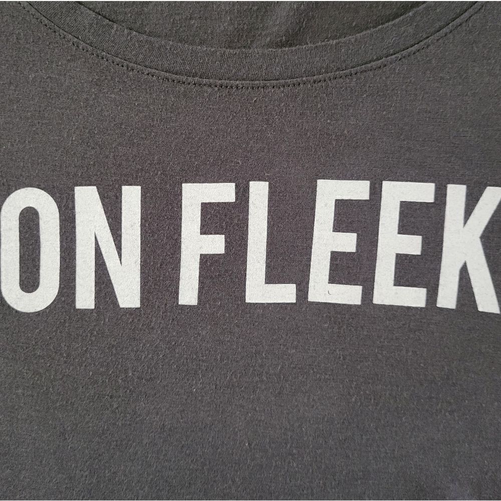 Express Women's Gray Roundneck Graphic On Fleek Short Sleeve T-shirt - Picture 8 of 10